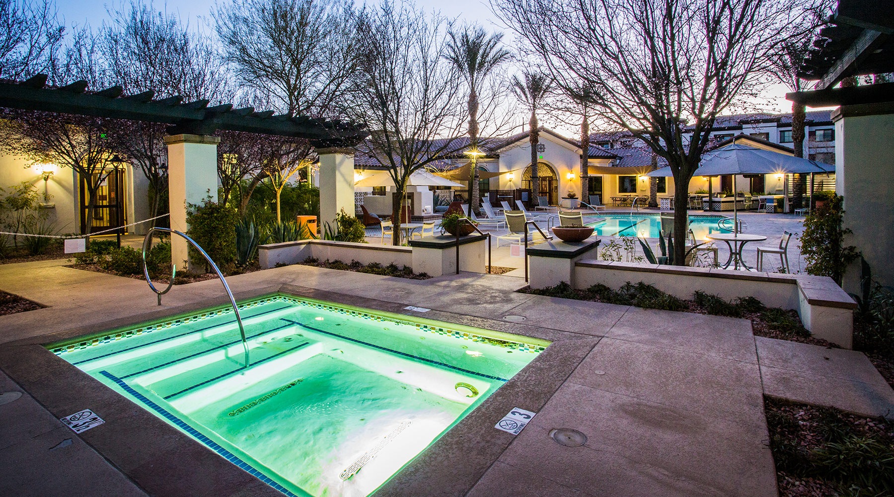 Spa Large spa located near the pool